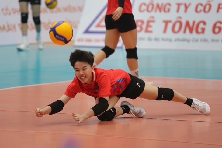 Ngắm các chân dài bóng chuyền nữ Việt Nam tập luyện hăng say cho SEA Games - Ảnh 8.