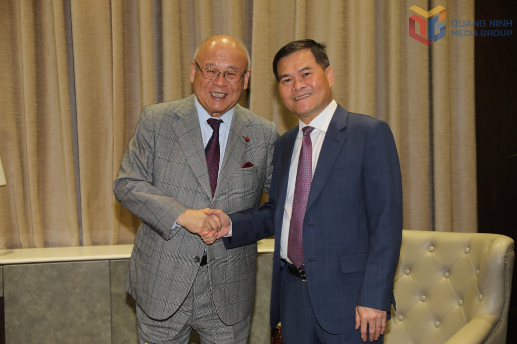 Chairman of the Provincial People's Committee Bui Van Khang met with the Japanese Ambassador to Vietnam, receiving Catholic missionaries from the Alliance of Friendly Senators of Japan-Viet-4.jpg