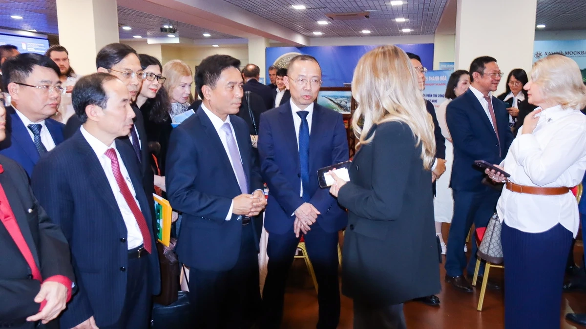 थान होआ प्रांत हमेशा विकास में सहयोग करने के इच्छुक रूसी निवेशकों का स्वागत करता है।