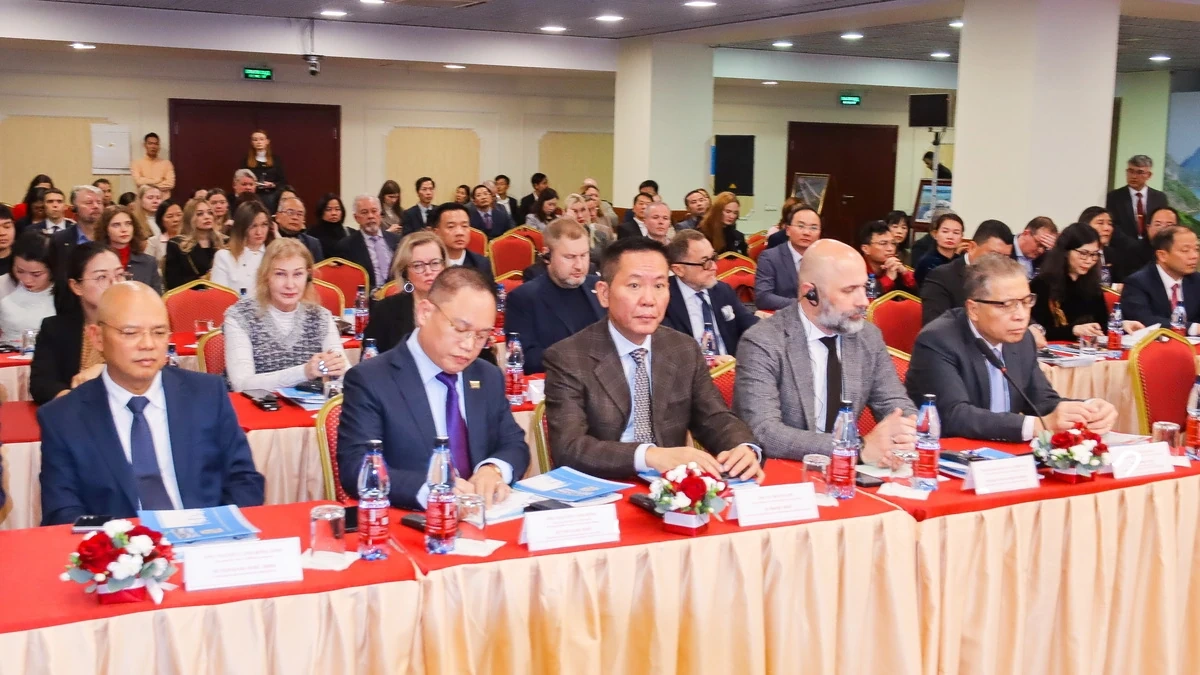 थान होआ प्रांत हमेशा विकास में सहयोग करने के इच्छुक रूसी निवेशकों का स्वागत करता है।