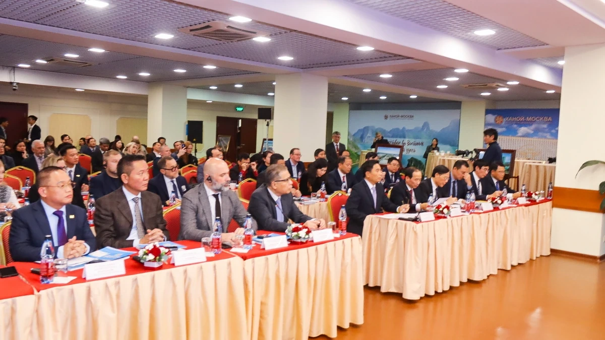 थान होआ प्रांत हमेशा विकास में सहयोग करने के इच्छुक रूसी निवेशकों का स्वागत करता है।