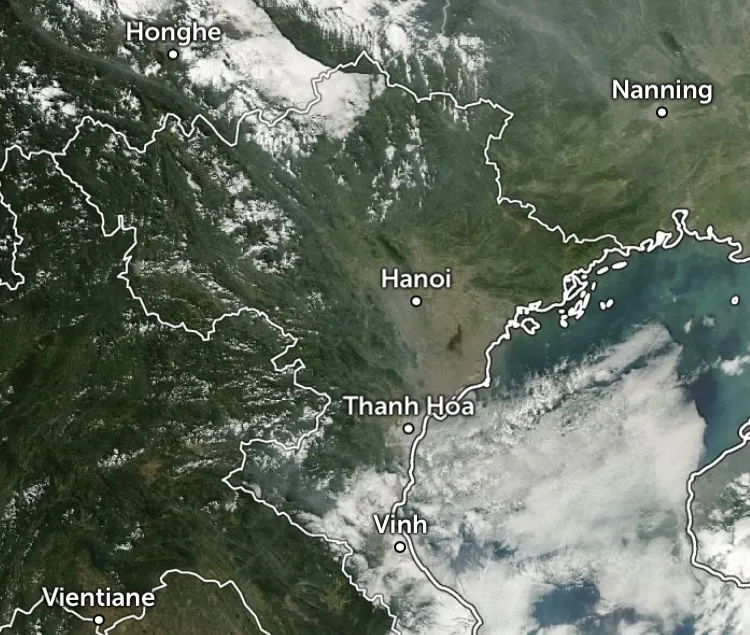 Δορυφορική εικόνα στις 10 π.μ. στις 25 Νοεμβρίου: Ο Βορράς καλωσορίζει κρύο, ξηρό αέρα και καθαρό ουρανό. Πηγή: Z.E