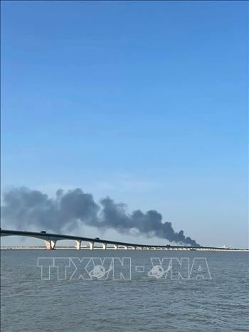 ຄຳບັນຍາຍຮູບພາບ