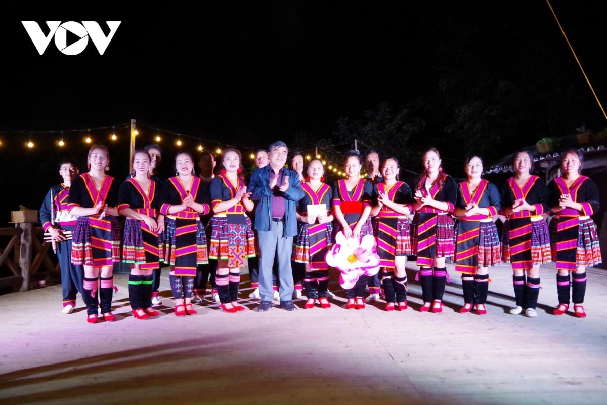 Lai Châu bứt phá du lịch cộng đồng từ “điểm tựa vàng” văn hóa - Ảnh 2.