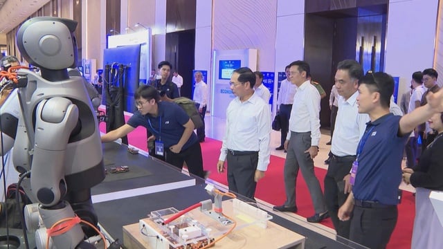 TP. Hồ Chí Minh hoàn tất chuẩn bị cho diễn đàn kinh tế mùa thu 2025 - Ảnh 2.