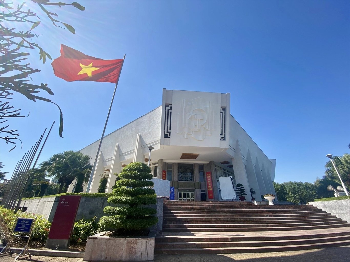 Gedenkzeremonie zum 55. Jahrestag der Gründung des Ho-Chi-Minh-Museums, 25. November 1970 – 25. November 2025.jpg