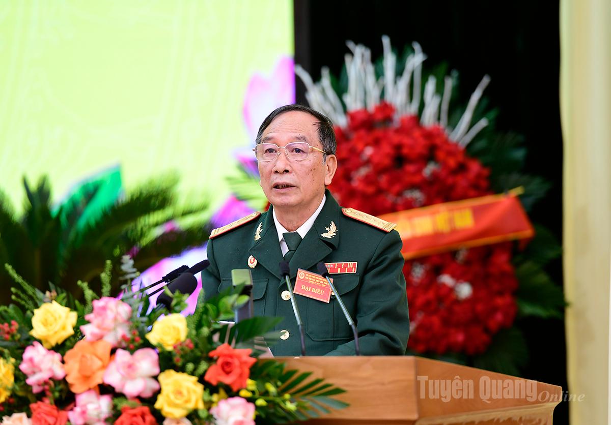 Pemimpin Persatuan Veteran Wilayah menyampaikan ucapan perasmian di Kongres.