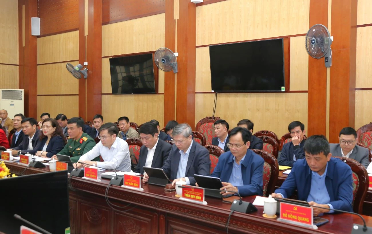 [ອັບເດດ] ແທງຮ໋ວາ: 19 ຄາດໝາຍຕົ້ນຕໍບັນລຸໄດ້ ແລະລື່ນແຜນການປີ 2025, ລາຍຮັບງົບປະມານແຫ່ງລັດຢືນອັນດັບທີ 1 ຢູ່ພາກກາງພາກເໜືອ