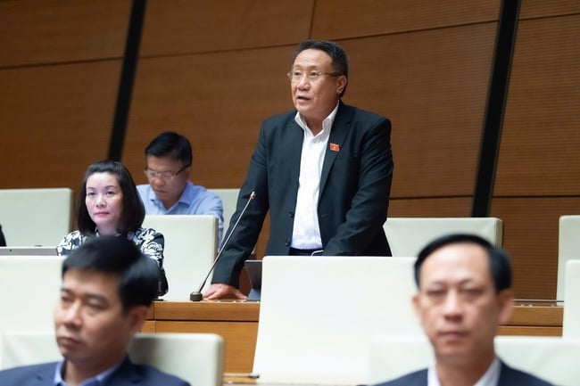 Đề nghị bổ sung chế tài cụ thể đối với cơ quan nhà nước chậm cung cấp thông tin cho báo chế để hạn chế tin giả, củng cố niềm tin của Nhân dân - Ảnh 1.