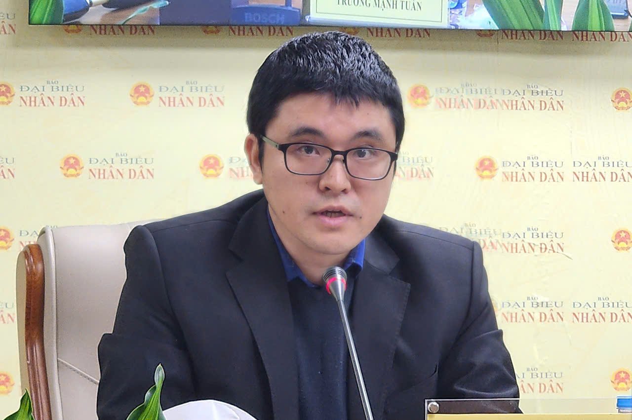 Подпись к фотографии