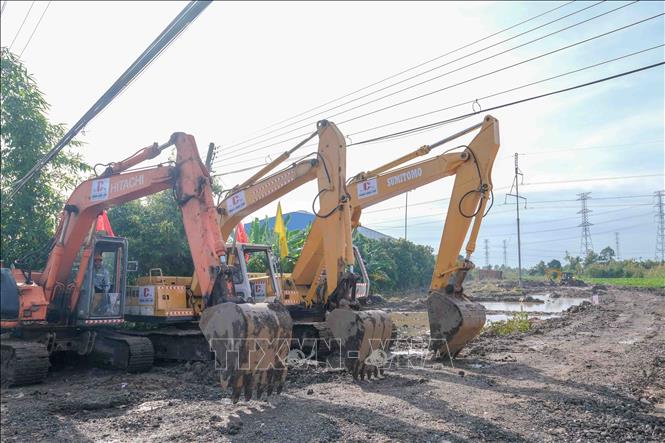 Подпись к фотографии