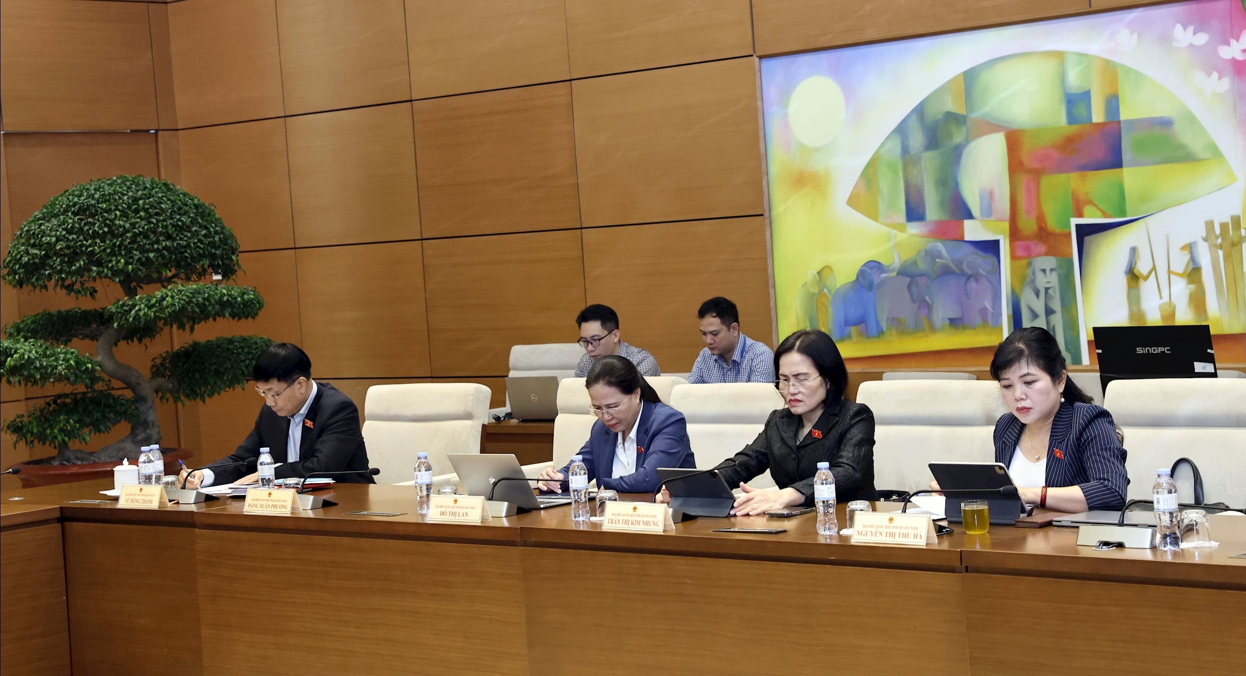 Делегати, присутні на засіданні Група 14 (1)