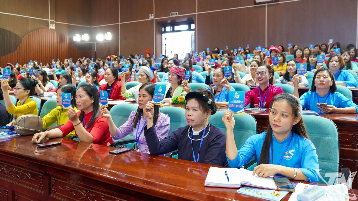 Delegaci zagłosowali za przyjęciem rezolucji Kongresu.