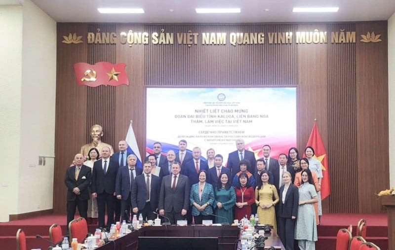 Thúc đẩy hợp tác nhân dân và tăng cường trao đổi giữa Việt Nam và tỉnh Kaluga, Liên bang Nga