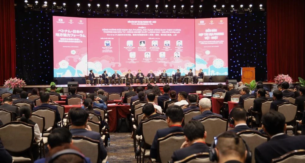 Делегация провинции Тханьхоа приняла участие во многих мероприятиях в рамках форума местного сотрудничества Вьетнама и Японии.