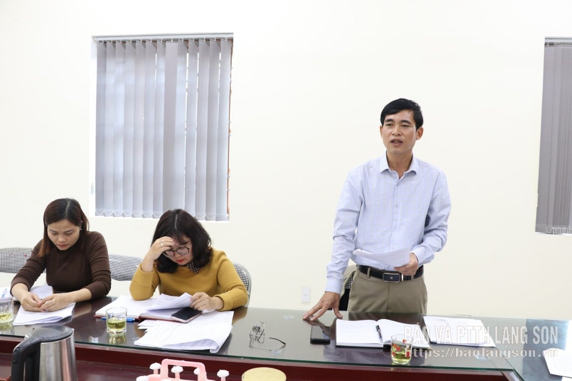 Medlemmarna i arbetsgruppen yttrade sig vid inspektionsmötet.