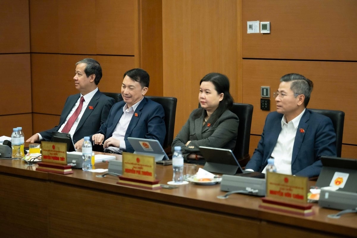 Các đại biểu tham dự phiên họp. Ảnh: Quochoi.vn