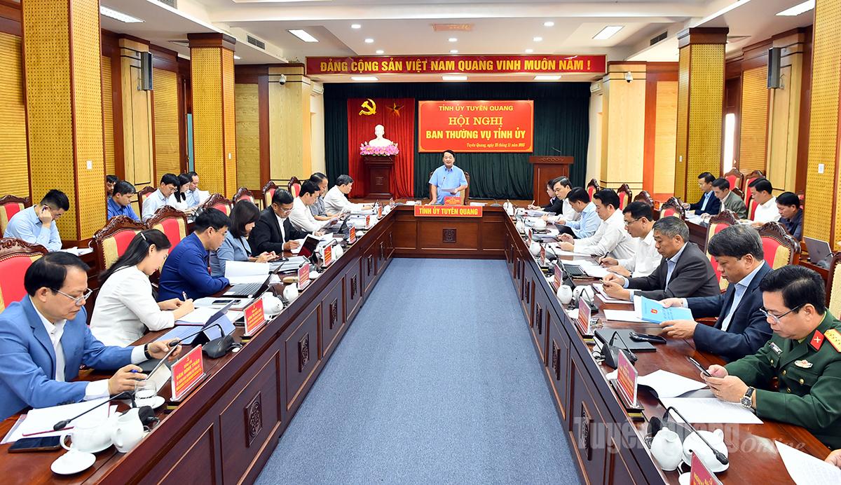 Головував на конференції провінційний секретар партії Хау А Лень.