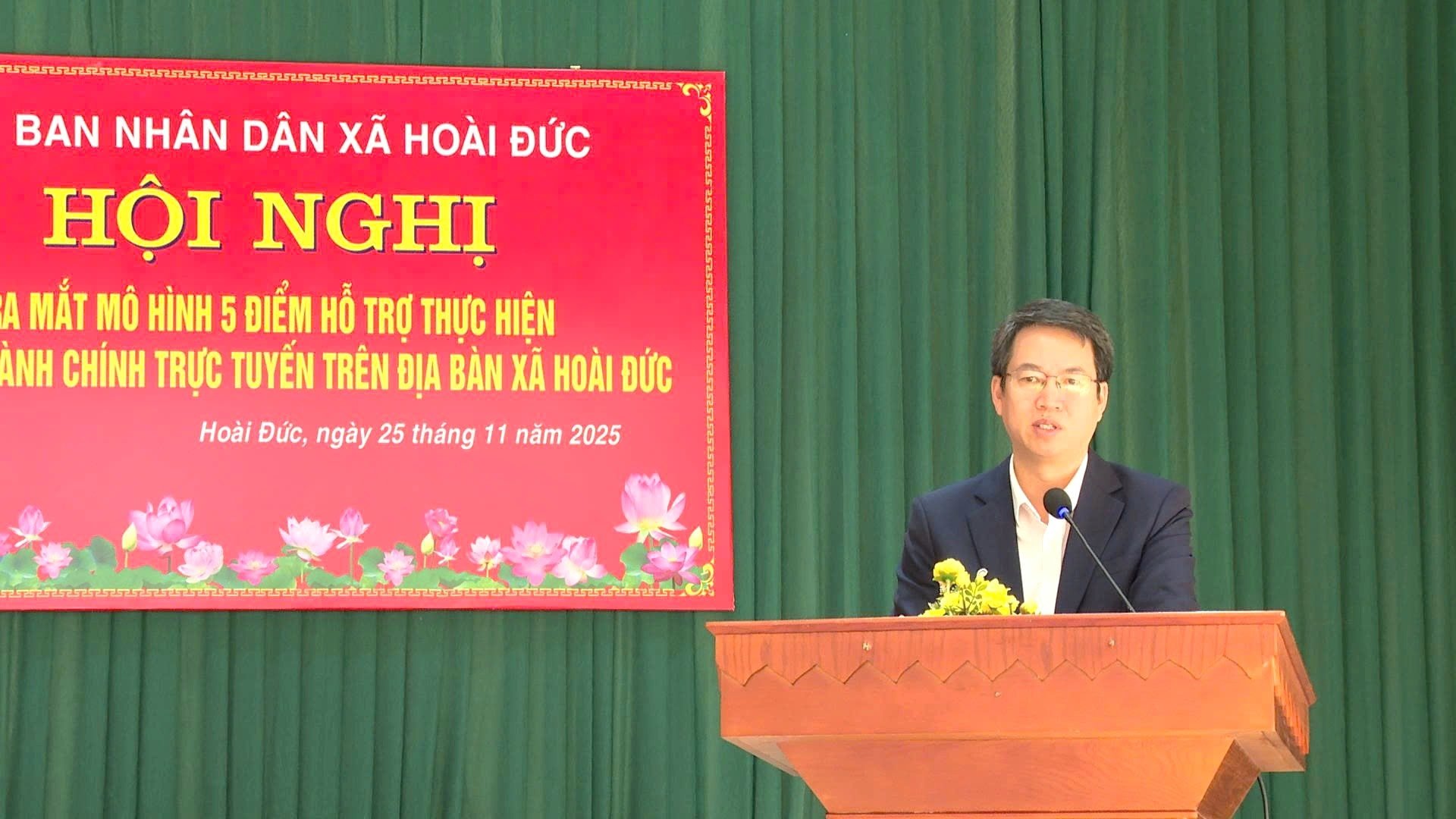 Hoài Đức ra mắt 5 điểm hỗ trợ thủ tục hành chính công trực tuyến- Ảnh 1.