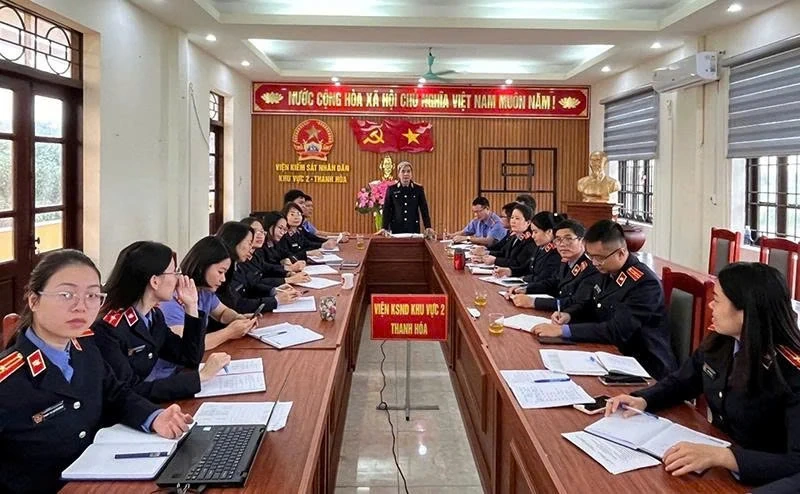 Strikt kontroll för att förhindra att felaktiga domar och brottslingar rymmer