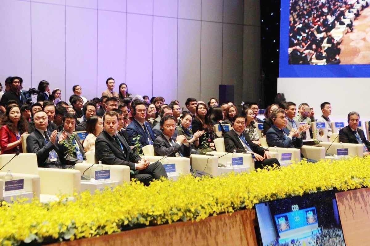 Hơn 500 CEO thuộc các tập đoàn đa quốc gia, doanh nghiệp hàng đầu quốc tế và Việt Nam tham gia chương trình đối thoại 'CEO 500 - Tea Connect'. Ảnh: BTC.
