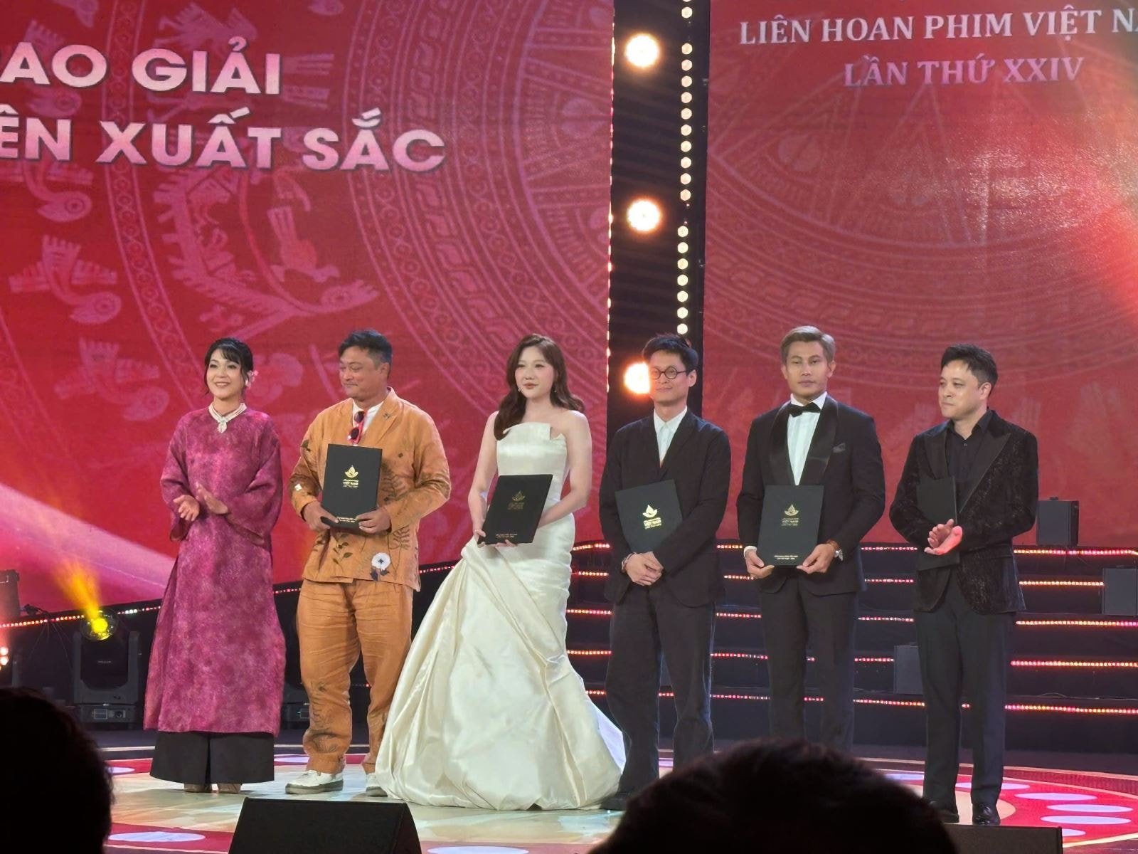 Légende de la photo