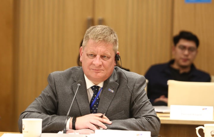 Bộ trưởng Nguyễn Mạnh Hùng tiếp Hội đồng Kinh doanh châu Âu - ASEAN- Ảnh 2.