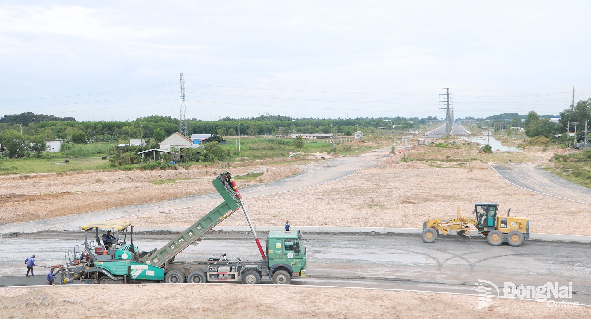 A 3-as körgyűrű projekt 3. komponensének – Ho Si Minh-város – építése felgyorsul, hogy a kiosztott tőke kifizetése 2025-ben befejeződjön. Fotó: Pham Tung