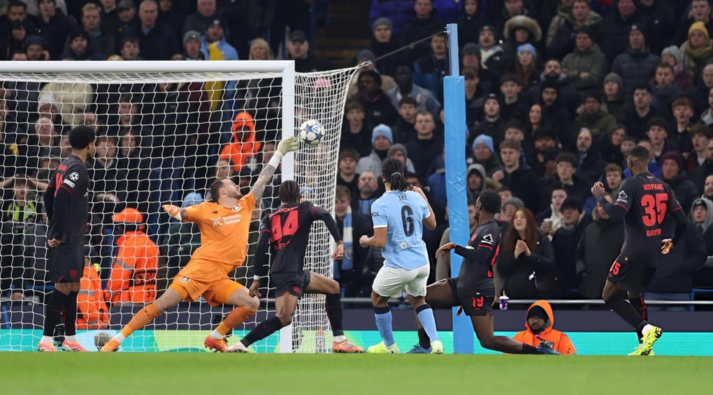 Manchester City s'est incliné face au Bayer Leverkusen ; l'entraîneur Guardiola a déploré ce triste cap : 1