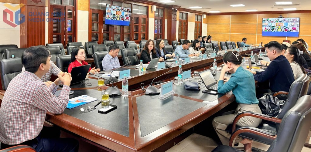 De Provinciale Sociale Verzekeringen organiseert een online trainingsconferentie voor ambtenaren, gemeenteambtenaren en overheidsmedewerkers na de reorganisatie in de hele provincie in november 2025.