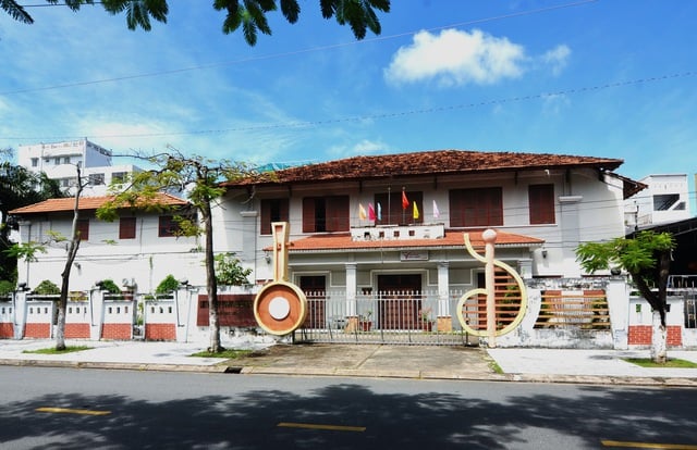 Đồng hồ đá độc nhất Việt Nam- Ảnh 3.