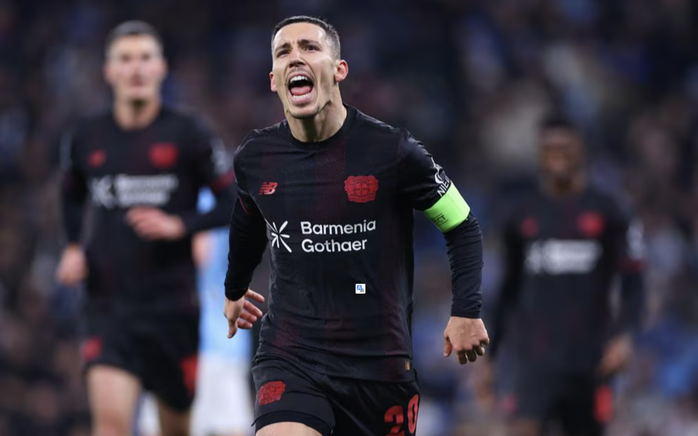 Man City tumbang dari Leverkusen, Pep Guardiola peroleh tonggak sejarah yang tak terlupakan - Foto 2.