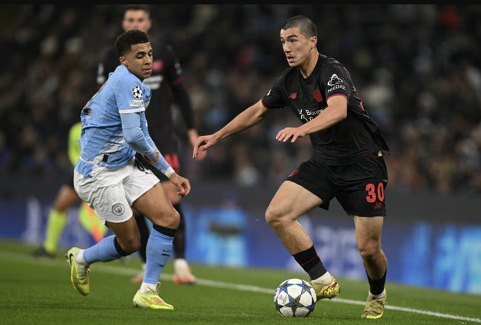 Man City tumbang dari Leverkusen, Pep Guardiola peroleh tonggak sejarah yang tak terlupakan - Foto 3.