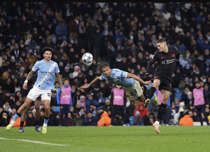 Man City tumbang dari Leverkusen, Pep Guardiola peroleh tonggak sejarah yang tak terlupakan - Foto 4.