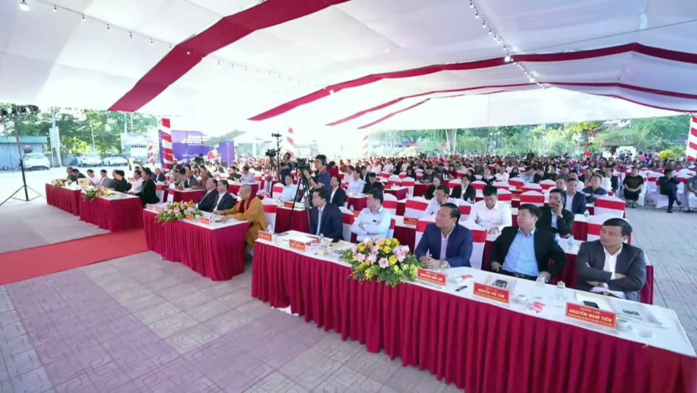 សម្ពោធ​គម្រោង​ជួសជុល​ប្រាសាទ​ឌួ​ម ជា​កំណប់​ទ្រព្យ​អាយុកាល ៨០០ ឆ្នាំ​នៃ​ទឹកដី​តែ - រូបថត ២