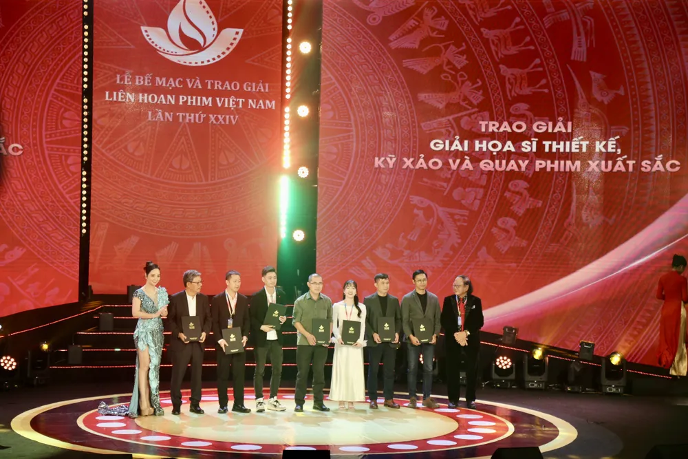 ພິທີມອບລາງວັນ 5.jpg