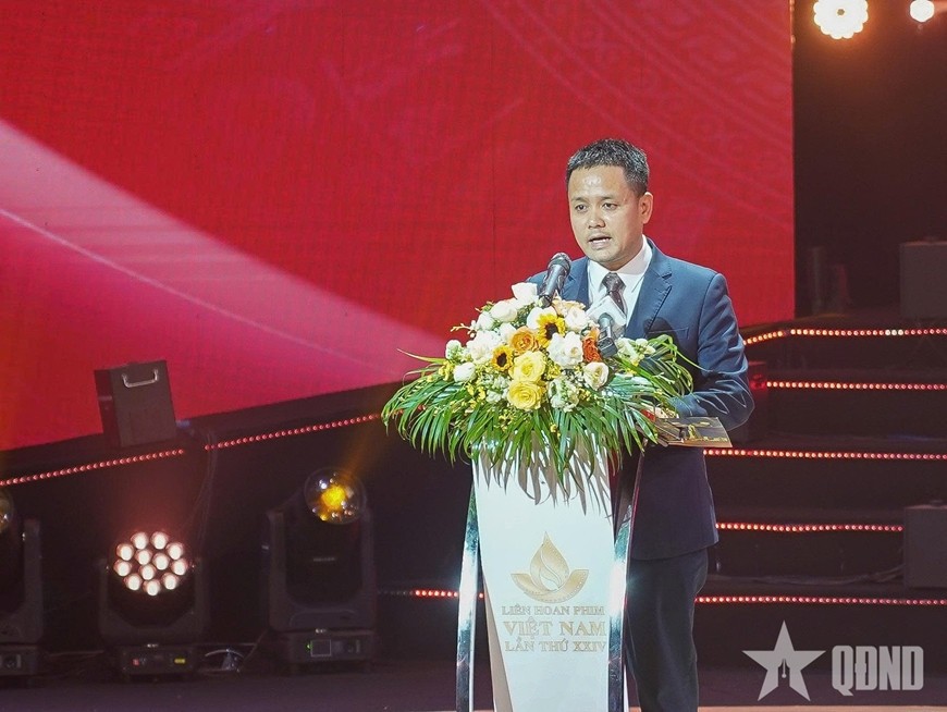 Ο Διευθυντής του Τμήματος Κινηματογράφου Ντανγκ Τραν Κουόνγκ εκφώνησε καταληκτική ομιλία.