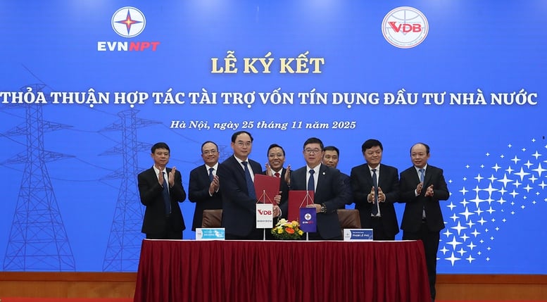 EVNNPT ký thỏa thuận hợp tác tài trợ vốn tín dụng đầu tư của Nhà nước với VDB- Ảnh 1.
