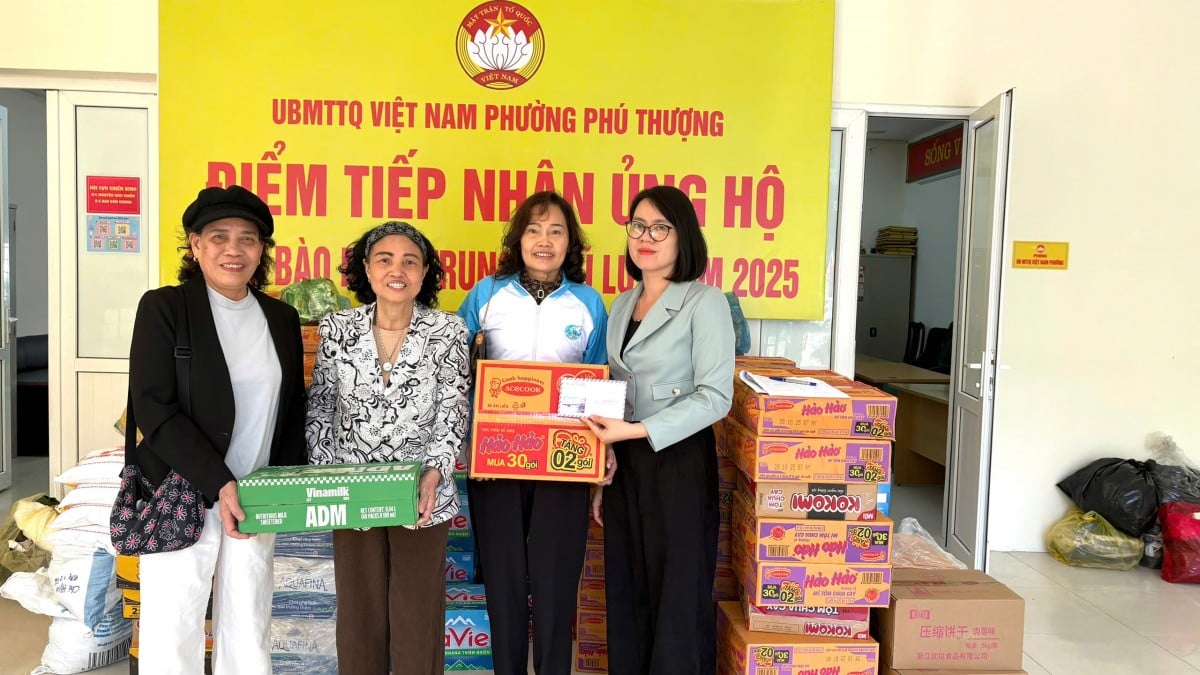 Phú Thượng trao kinh phí ủng hộ đồng bào vùng lũ tới Ủy ban MTTQ Việt Nam thành phố Hà Nội- Ảnh 3.