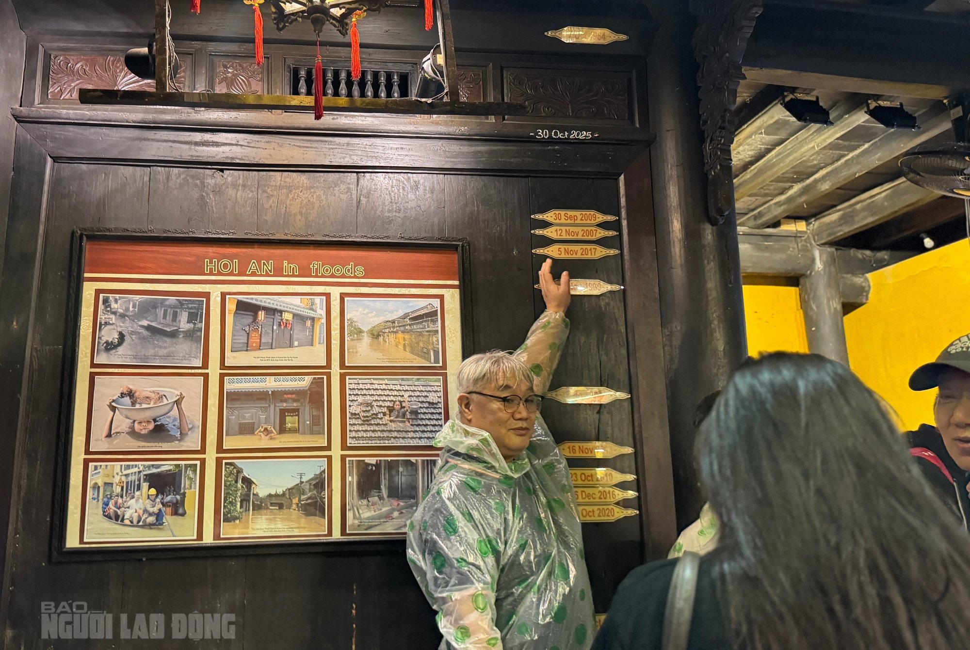 Hình ảnh phố cổ Hội An sau 3 trận lụt: Tình trạng di tích xuống cấp - Ảnh 11.