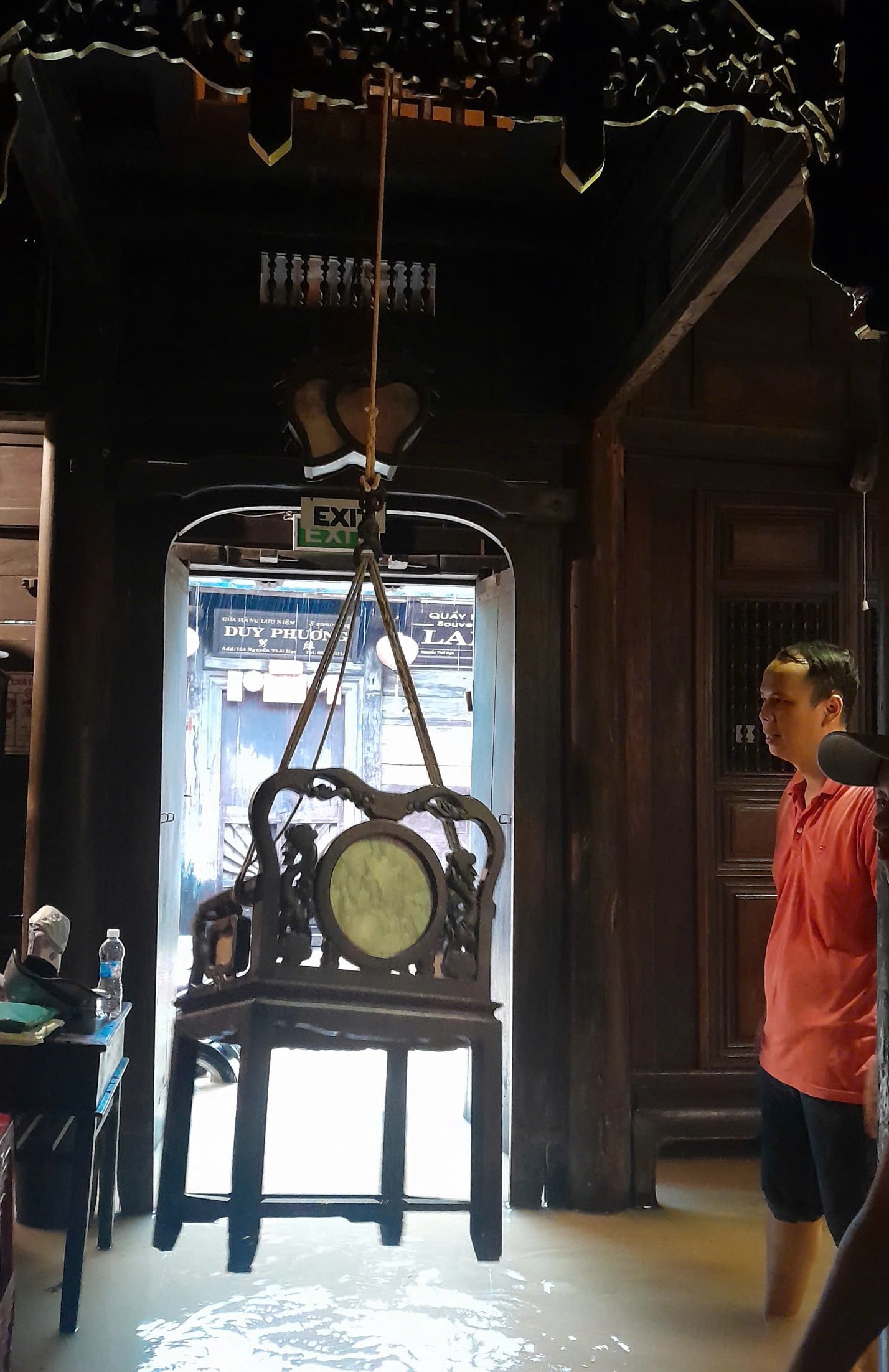 Hình ảnh phố cổ Hội An sau 3 trận lụt: Tình trạng di tích xuống cấp - Ảnh 13.