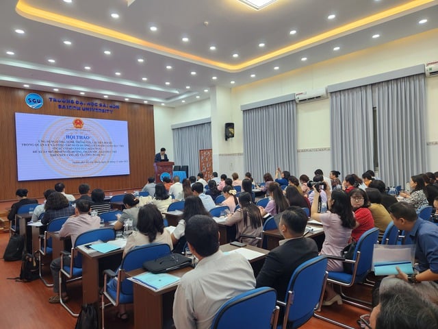 Giảm tải áp lực hành chính, 'điểm nghẽn' báo cáo cho giáo viên mầm non! - Ảnh 2.