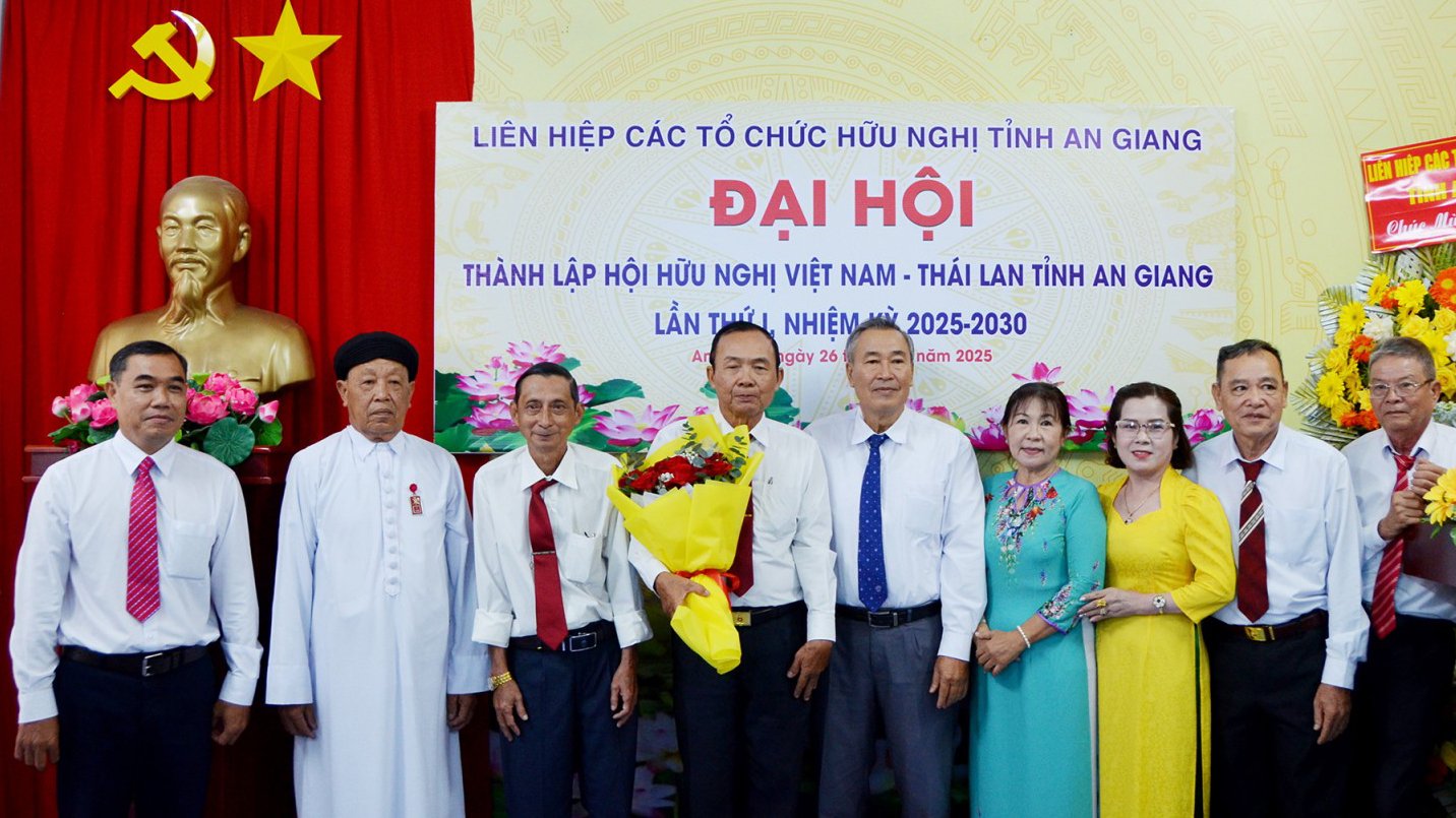 Az első kongresszus, amely megalapította az An Giang tartomány Vietnam-Thaiföld Baráti Társaságát