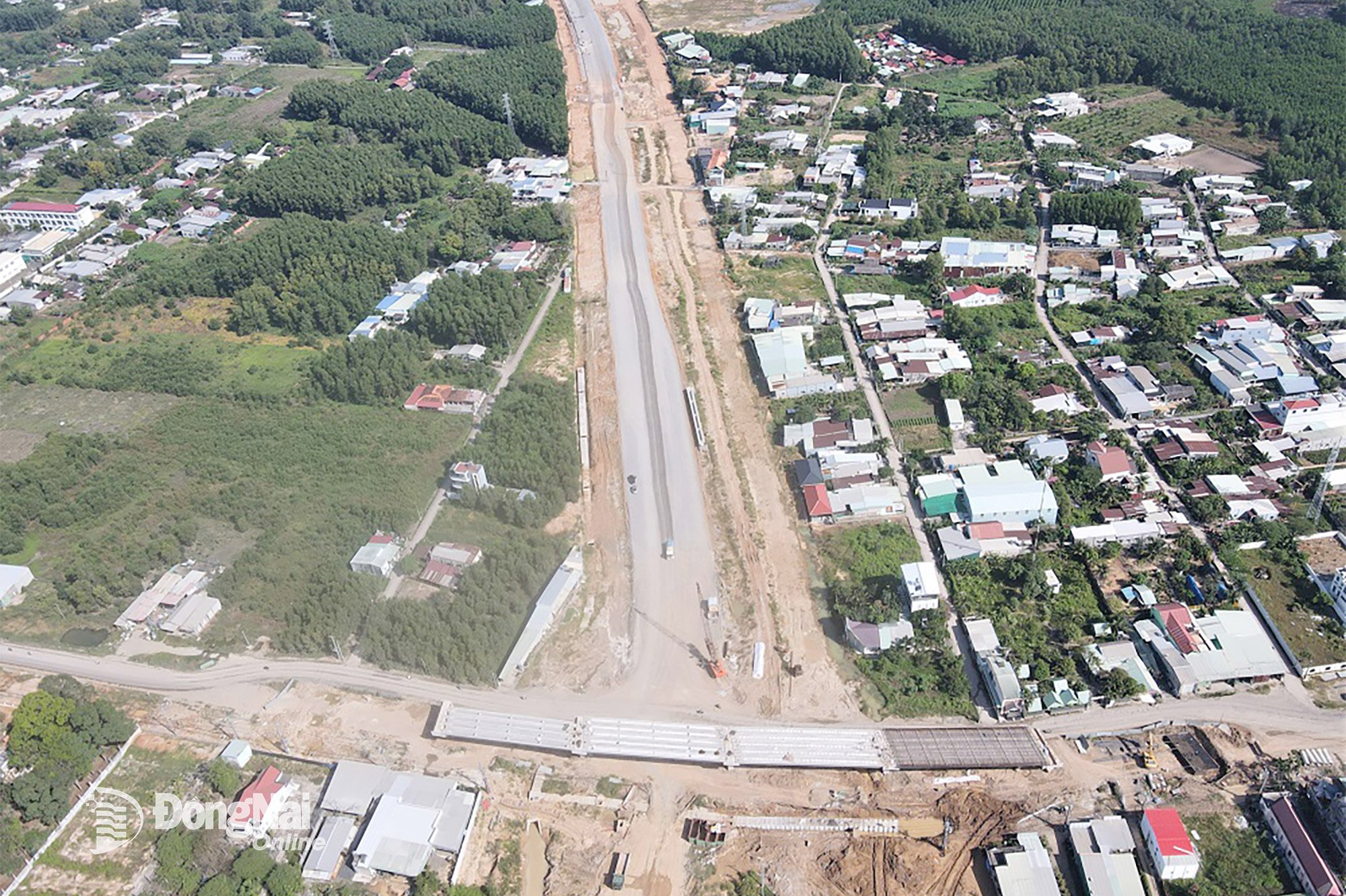 The intersection of Ring Road 3 - Ho Chi Minh City with Highway 19 has now completed the construction of the roadbed and the 19/30 girder slabs of the overpass. Photo: Pham Tung 