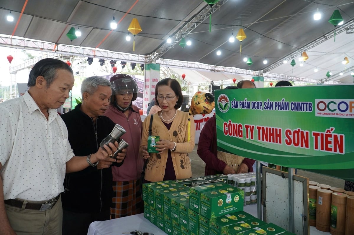 Nhiều sản phẩm OCOP của Đà Nẵng xuất khẩu và đóng góp tính cực trong phát triển kinh tế - xã hội của thành phố. Ảnh: Lan Anh.