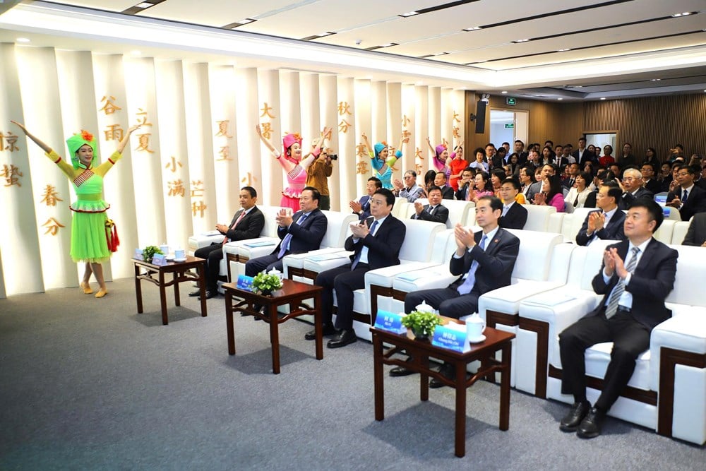 ہنوئی میں گوانگسی ثقافت - سیاحت - سائنس اور ٹیکنالوجی ہفتہ کا افتتاح - تصویر 1