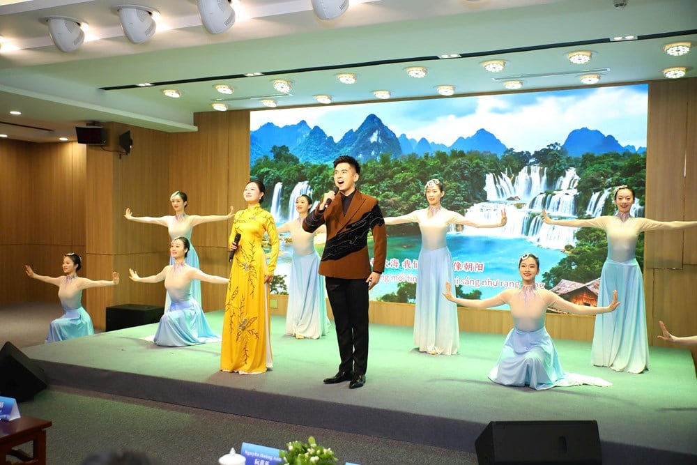 ہنوئی میں گوانگسی ثقافت - سیاحت - سائنس اور ٹیکنالوجی ہفتہ کا افتتاح - تصویر 5