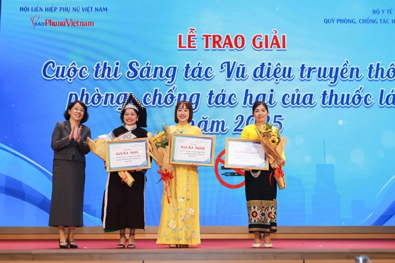 Thanh Hoa memperoleh 3 penghargaan dalam kontes tahun 2025 untuk menciptakan tarian guna mengkomunikasikan tentang pencegahan bahaya tembakau.