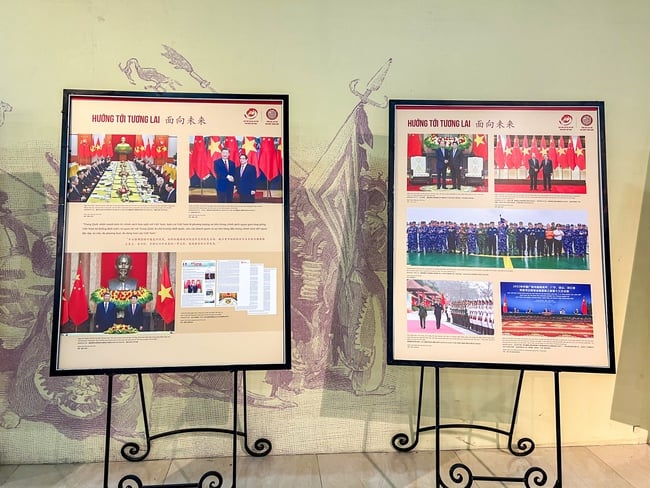 Hơn 100 tư liệu, tài liệu lưu trữ được giới thiệu tại triển lãm hợp tác hữu nghị Việt Nam - Trung Quốc - Ảnh 8.