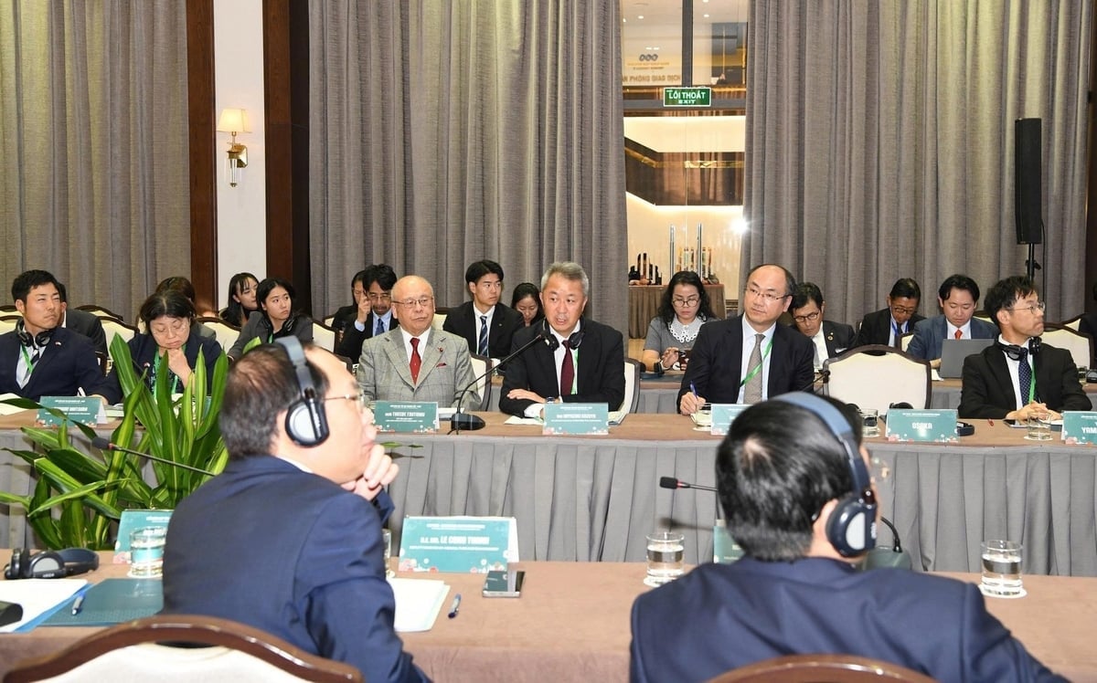 ភាគីជប៉ុនបានចែករំលែកដំណោះស្រាយជាច្រើនដែលសមស្របនឹងលក្ខខណ្ឌរបស់វៀតណាម ហើយអាចចម្លងបាន។ រូបថត៖ Trung Nguyen។ Phía Nhật Bản chia sẻ nhiều giải pháp phù hợp với điều kiện Việt Nam và có thể nhân rộng. Ảnh: Trung Nguyên.